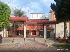 Casa en Venta en Paseos Del Bosque, Naucalpan RCV-4497 - 4 habitaciones - 289 m2