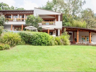 Casa en venta Ruta Del Bosque 118, Avandaro, Valle De Bravo, Estado De México, México