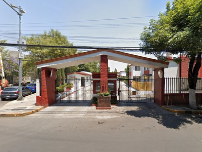 Casa En Conjunto Habitacional En La Col. Espartaco, Coyoacan (r6)
