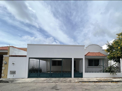 Casa En Renta En El Norte De Mérida 1 Planta 3 Recámaras