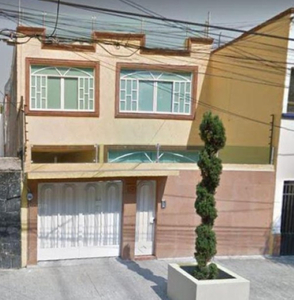 Casa En Venta En La Benito Juarez, Excelente Remate Bancario