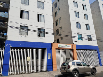 Departamento En Venta Primer Piso Col Popular Rastro, Venustiano Carranza, Cdmx Con Estacionamiento