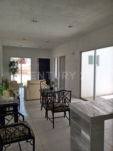 Venta De Casa En Fraccionamiento Lomas De Cortes, Cuernavaca