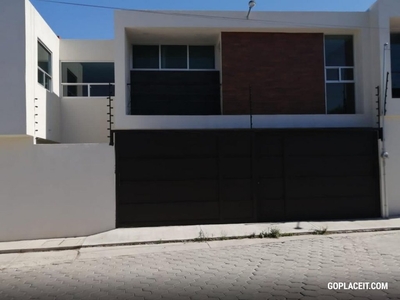 Casa en venta de tres habitaciones con closets en Miraflores, Tlaxcala, Barrio Miraflores