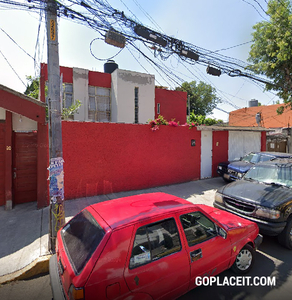 En Venta, CASA EN REMATE - INVERSIÓN GARANTIZADA, Coyoacán - 3 baños - 350 m2