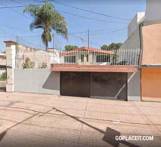 En Venta, CASA EN REMATE - INVERSIÓN GARANTIZADA, Xochimilco - 3 recámaras - 3 baños - 450 m2