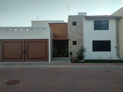 Casa En Venta En Rincon Campestre, Queretaro