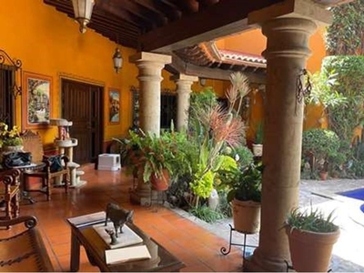 Casa en Venta estilo Colonial español en Cuernavaca Morelos