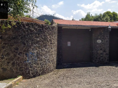 Casa En Venta En Calle Camino Real Al Ajusco, Colonia Santa Maria Tepepan, Alcaldía Xochimilco. Cdmx