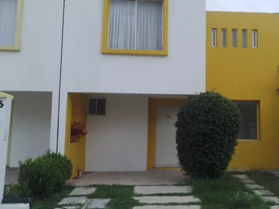 Se Renta Bonita Casa En San Juan Del Rio Queretaro