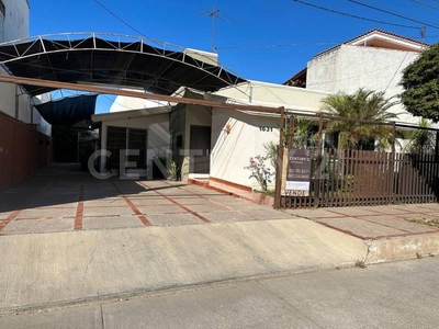 CASA EN VENTA COLONIA LAS QUINTAS CULIACAN