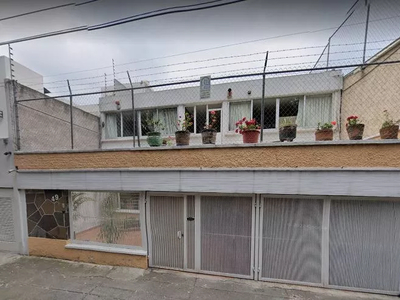 A La Venta; Casa A Precio De Remate Bancario En Prado Churubusco, Coyoacan