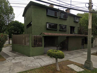A La Venta; Casa En Remate Bancario En Ciudad Satelite, Naucalpan