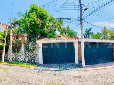 Casa En Venta En Privada Burgos Bugambilias, Cuernavaca, Morelos.