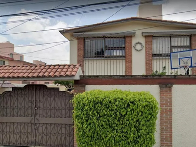 Remate Hipotecario; Casa En Venta En Jardines De San Mateo, Naucalpan
