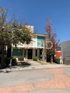 Casa amueblada en renta en Valle Altozano Morelia