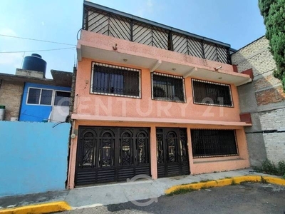 Casa en venta en Acueducto Tenayuca, Tlalnepantla.