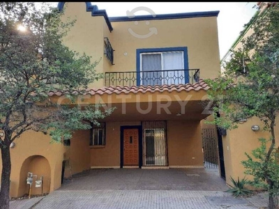 CASA EN VENTA EN HACIENDA LAS FUENTES EN SAN NI...