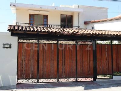 Casa en Venta en Villa de Alvarez