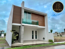 Casa en venta en fraccionamiento bonaterra, Tepic, Nayarit