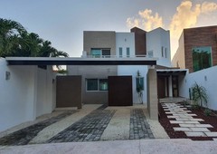 doomos. venta de casa en lagos del sol cancun ,quintana roo