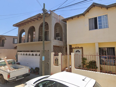 Casa En Remate Bancario En Villa Del Real 1 Secc, Ensenada, Bc. (65% Debajo De Su Valor Comercial, Solo Recursos Propios, Unica Oportunidad) -ijmo2