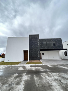 Casa Nueva En Venta En Hacienda San Antonio, Metepec Estado De México