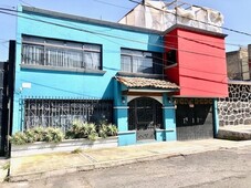 casa en venta, 4 recámaras, con jardín, santa ursula coapa - 3 baños