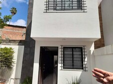 doomos. casa amueblada en renta en patzcuaro