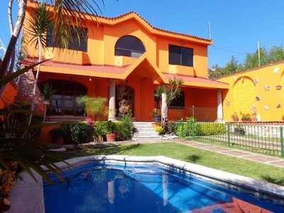 En Renta, Casa en Lomas Tetela, Cuernavaca Morelos., Lomas de Tetela - 14 habitaciones - 315.00 m2