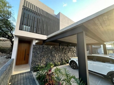 Se Vende Hermosa Casa en Altozano, Diseño Contemporáneo Vanguardista, LUJO!