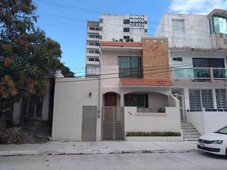 casa a la venta con excelente ubicación en la col. luis echeverría