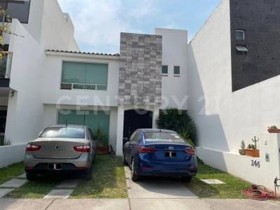 CASA EN VENTA EN PUNTA DEL ESTE EN LEON GTO