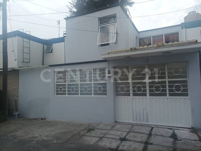 Casa En Venta En Col. Miraflores, Tlalnepantla, Mex.