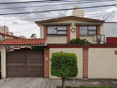 Fabuloso Remate Bancario, No Lo Dejes Pasar,casa A La Venta En Naucalpan. No Creditos