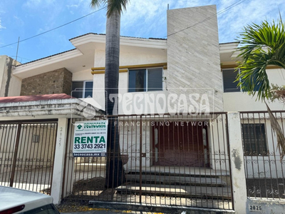Renta Casas Prados De Providencia T-jc0001-0047
