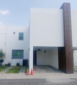 en venta, casa en fraccionamiento san pedro cholula - 3 recámaras - 3 baños - 148 m2