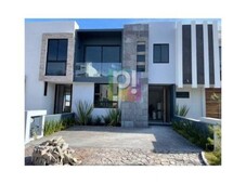 250 m venta casa 4 recámaras el olivar altozano morelia cas_2789