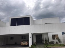 3 recamaras en venta en las almenas santa catarina