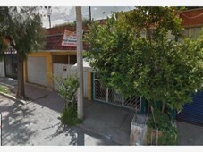 4 cuartos, 215 m casa en venta en jardines de morelos 5ta secc mx19-gq5716