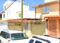 Casa con local en venta Colonia Las Torres de REMATE BANCARIO $2,370,000.00 peso