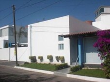 casa uniplanta en privada en villas de irapuato