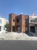 casas en renta - 300m2 - 3 recámaras - querétaro - 22,000