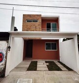 Linda casa nueva en venta de 3 recámaras, una de ellas en planta baja.