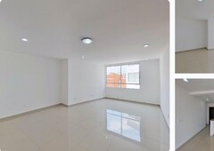 BONITO DEPTO EN AV. DIVISION DEL NORTE, REMODELADO!!