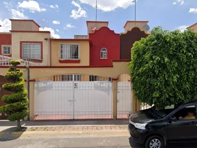 Casa en venta Calle Josefa Ortiz De Dominguez 23, Fraccionamiento Las Americas, Las Américas, 55070 Ecatepec De Morelos, Méx., México