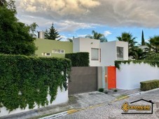 VENTA CASA CON AMPLIO JARDÍN STA. CRUZ GUADALUPE OPC-0159