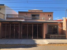 se vende casa en col. santa anita