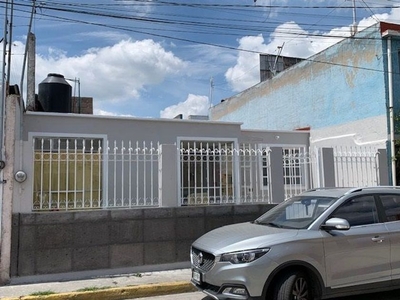 Casa en renta Esteban Plata, Morelos Segunda Sección, Toluca De Lerdo, Estado De México, México