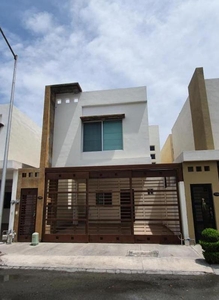 CASA EN RENTA pet friendly PRIVADAS DE LINDORA ESCOBEDO